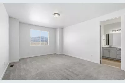 6017 N Sheps Rd, Eagle Mountain, UT 84005 - Photo 12