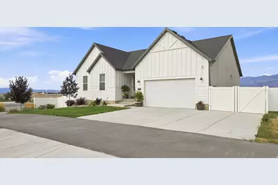 6017 N Sheps Ridge Rd, Eagle Mountain, UT 84005 - Photo 2