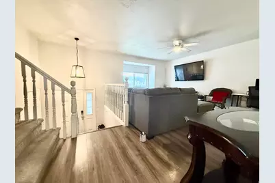 284 N 500 W, Clearfield, UT 84015 - Photo 4