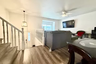 284 N 500 W, Clearfield, UT 84015 - Photo 4