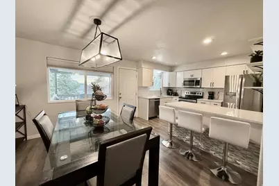 284 N 500 W, Clearfield, UT 84015 - Photo 8