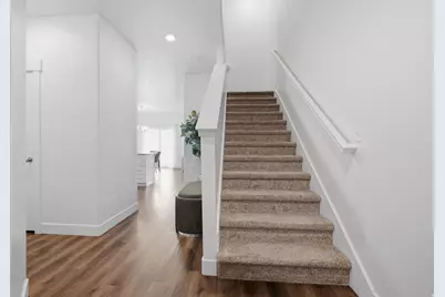828 N Glen Eagles Ct W, Tooele, UT 84074 - Photo 2