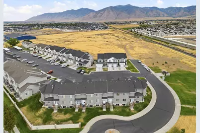 828 N Glen Eagles Ct W, Tooele, UT 84074 - Photo 34