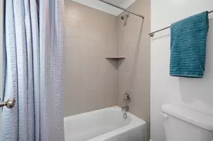 828 N Glen Eagles Ct W, Tooele, UT 84074 - Photo 18