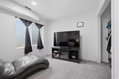 828 N Glen Eagles Ct W, Tooele, UT 84074 - Photo 20
