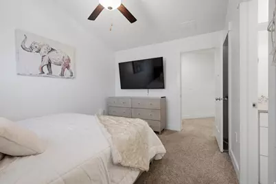 828 N Glen Eagles Ct W, Tooele, UT 84074 - Photo 12