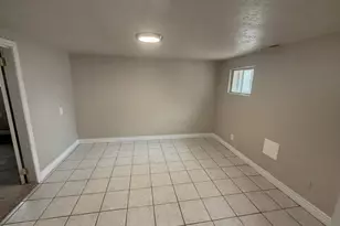 241 N 7th St E, Tooele, UT 84074 - Photo 18