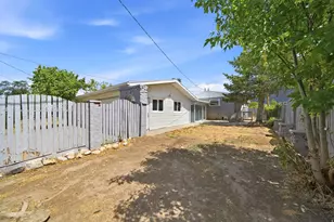 241 N 7th St E, Tooele, UT 84074 - Photo 64