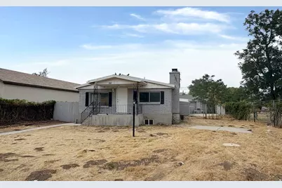 241 N 7th St E, Tooele, UT 84074 - Photo 1