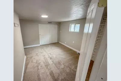 241 N 7th St E, Tooele, UT 84074 - Photo 20