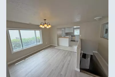 241 N 7th St E, Tooele, UT 84074 - Photo 6