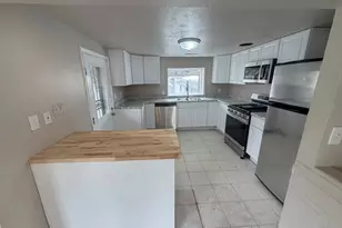 241 N 7th St E, Tooele, UT 84074 - Photo 8