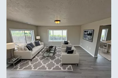 241 N 7th St E, Tooele, UT 84074 - Photo 2