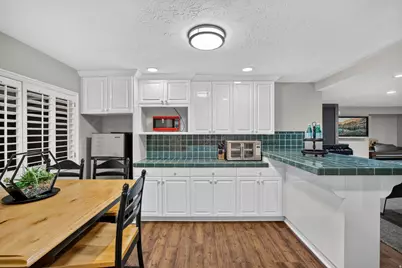 5 Quietwood Ln, Sandy, UT 84092 - Photo 34