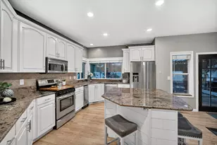 5 Quietwood Ln, Sandy, UT 84092 - Photo 14