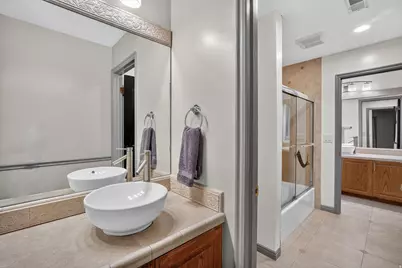 5 Quietwood Ln, Sandy, UT 84092 - Photo 26