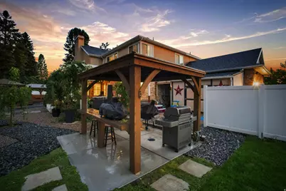 5 Quietwood Ln, Sandy, UT 84092 - Photo 46