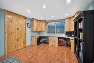 5 Quietwood Ln, Sandy, UT 84092 - Photo 38