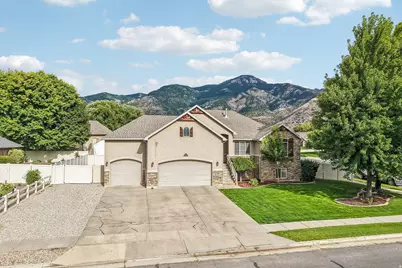 2070 N 225 E, North Ogden, UT 84414 - Photo 2