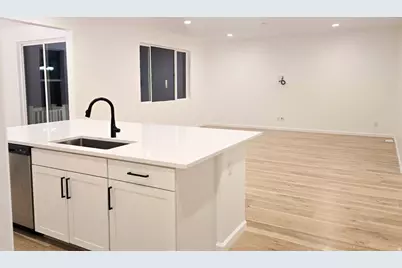1123 E Postmark Pl N, Eagle Mountain, UT 84005 - Photo 10