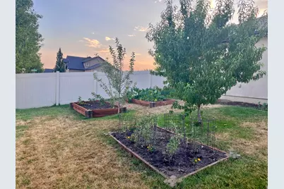 1483 W 2340 N, Clinton, UT 84015 - Photo 44