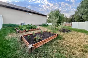 1483 W 2340 N, Clinton, UT 84015 - Photo 46