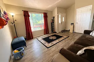 2466 N 1050 W, Layton, UT 84041 - Photo 10