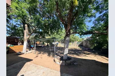 2466 N 1050 W, Layton, UT 84041 - Photo 20