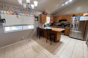 2466 N 1050 W, Layton, UT 84041 - Photo 4