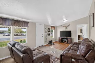 265 S 400 E, Mayfield, UT 84643 - Photo 16