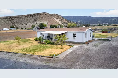 265 S 400 E, Mayfield, UT 84643 - Photo 2
