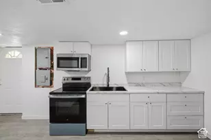 4627 S Solano Cir W, West Valley, UT 84120 - Photo 14