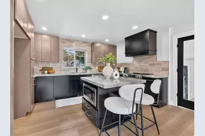 2154 E Bryan Ave S, Salt Lake City, UT 84108 - Photo 18
