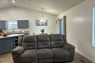 2117 N 220 W, Tooele, UT 84074 - Photo 8
