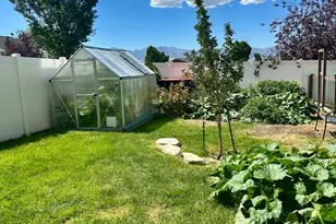 2117 N 220 W, Tooele, UT 84074 - Photo 36