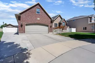 3246 W Palawan Way, Riverton, UT 84065 - Photo 4