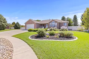 1417 W 1360 N, Clinton, UT 84015 - Photo 2