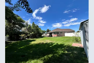 1417 W 1360 N, Clinton, UT 84015 - Photo 4