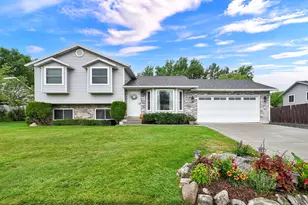 2425 E View Dr, South Weber, UT 84405 - Photo 1