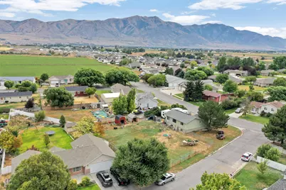 1198 Riverview Dr, Garland, UT 84312 - Photo 24