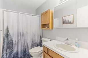 5677 S Aspen Ct E, South Ogden, UT 84403 - Photo 14