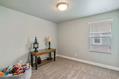 2052 W Phillips St, Kaysville, UT 84037 - Photo 26