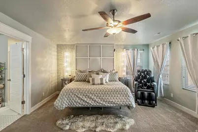 2052 W Phillips St, Kaysville, UT 84037 - Photo 20