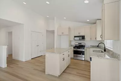 1862 E Magnolia Cir, Eagle Mountain, UT 84005 - Photo 4