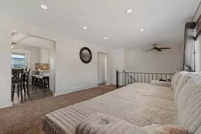 1102 E Sleepy Hollow Ln S, Sandy, UT 84094 - Photo 4