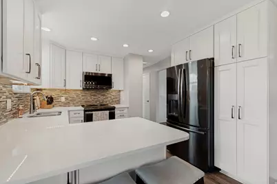 1102 E Sleepy Hollow Ln S, Sandy, UT 84094 - Photo 8