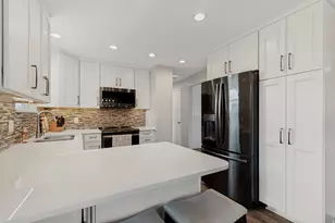 1102 E Sleepy Hollow Ln S, Sandy, UT 84094 - Photo 8