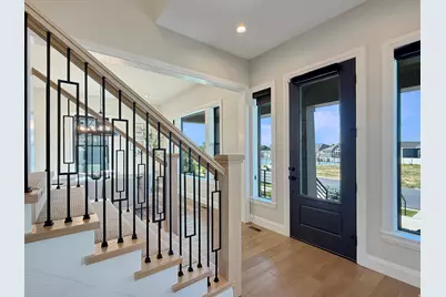 547 W Peak View Ln, Farmington, UT 84025 - Photo 4