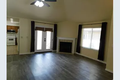 785 E Autumn Field Dr S, Salt Lake City, UT 84106 - Photo 4