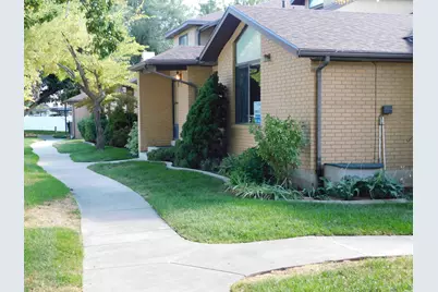 785 E Autumn Field Dr S, Sandy, UT 84094 - Photo 1